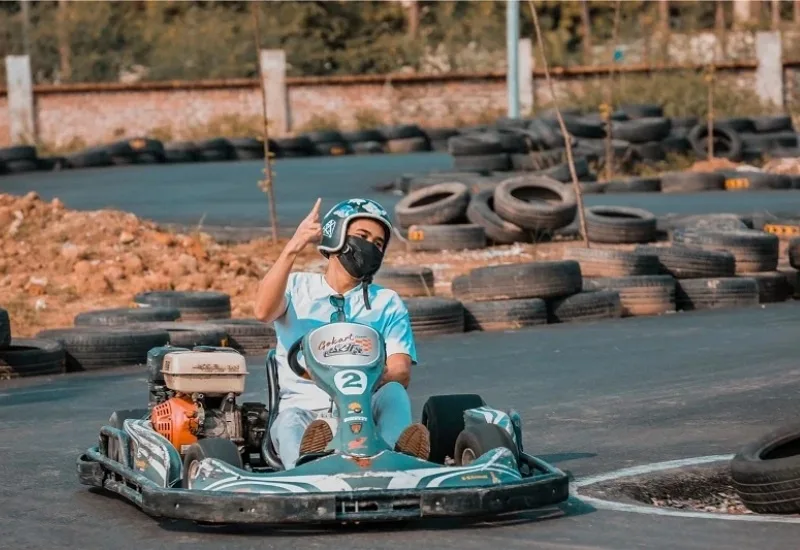 dua-xe-go-kart-ha-noi